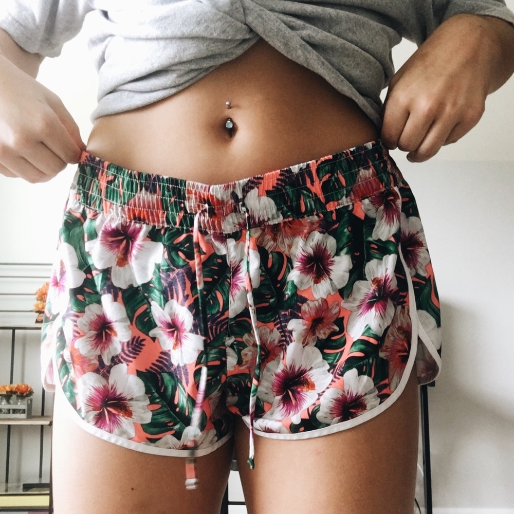 ** ATHLETIC SHORTS **